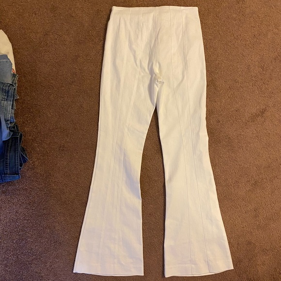 NWT Cinq a Sept Carolina Button-Up Flare Jeans - Picture 4 of 7